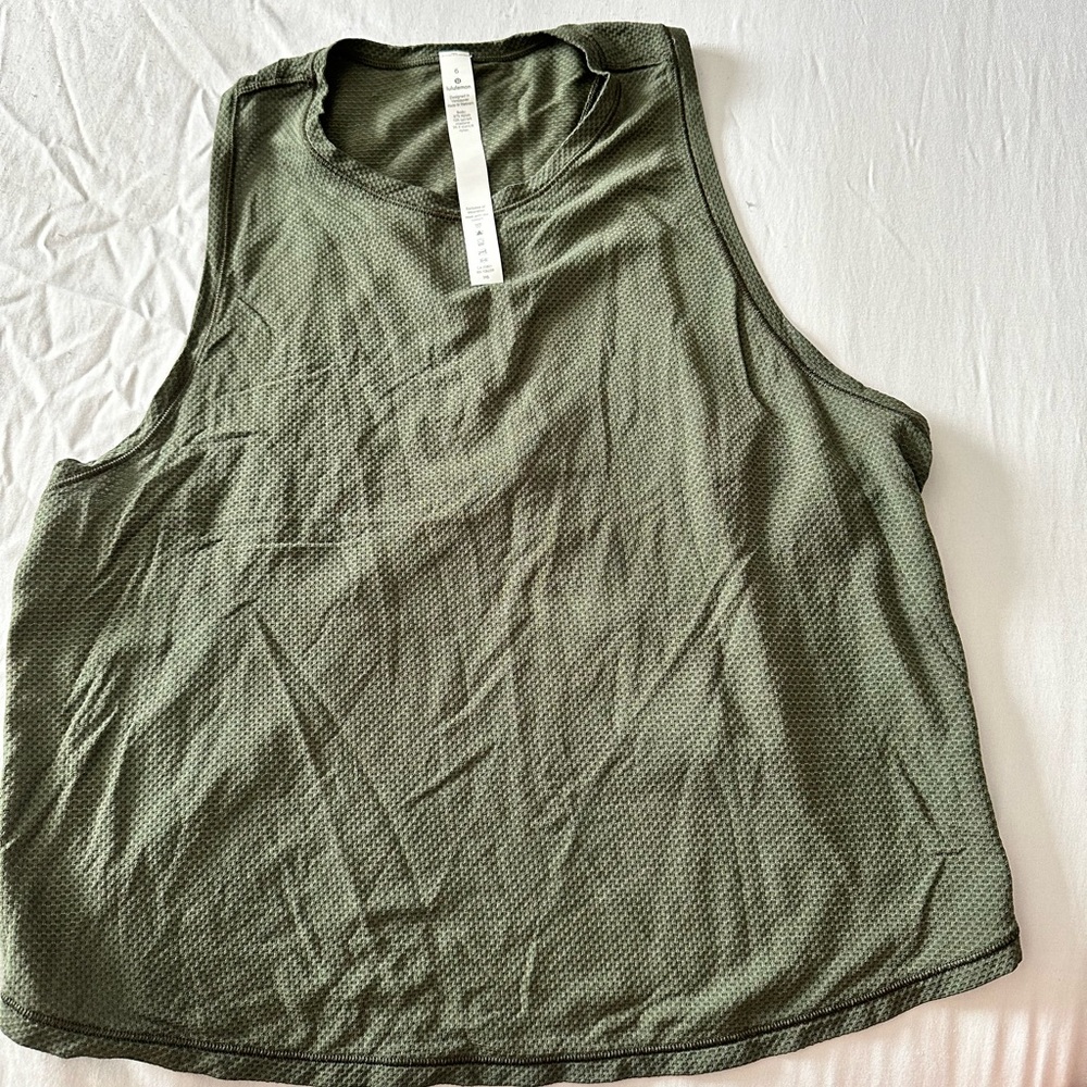 Lulu lemon fast as light tank. *Mesh Camo green